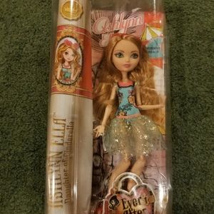 Ever After High ~ ASHLYNN ELLA (MIRROR BEACH) DOLL ~ MATTEL ~ Retired
